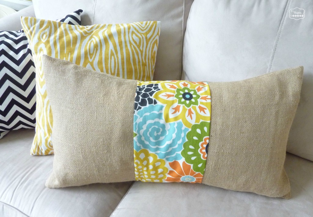 burlap floral strip pillow DIY tutorial at thehappyhousie