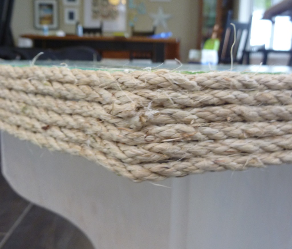 edges of rope close up 