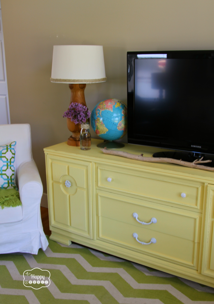 DIY Chalk Paint dresser turned Media Console 3 at thehappyhousie