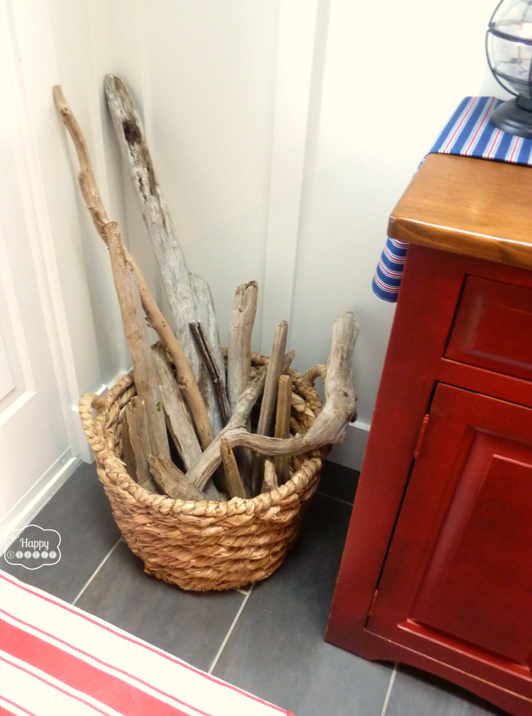 red white blue coastal entry hall driftwood basket 1 room 3 ways at thehappyhousie
