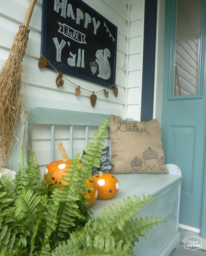 Fall Front Porch with DIY two-sided sharpie pillow covers by thehappyhousie