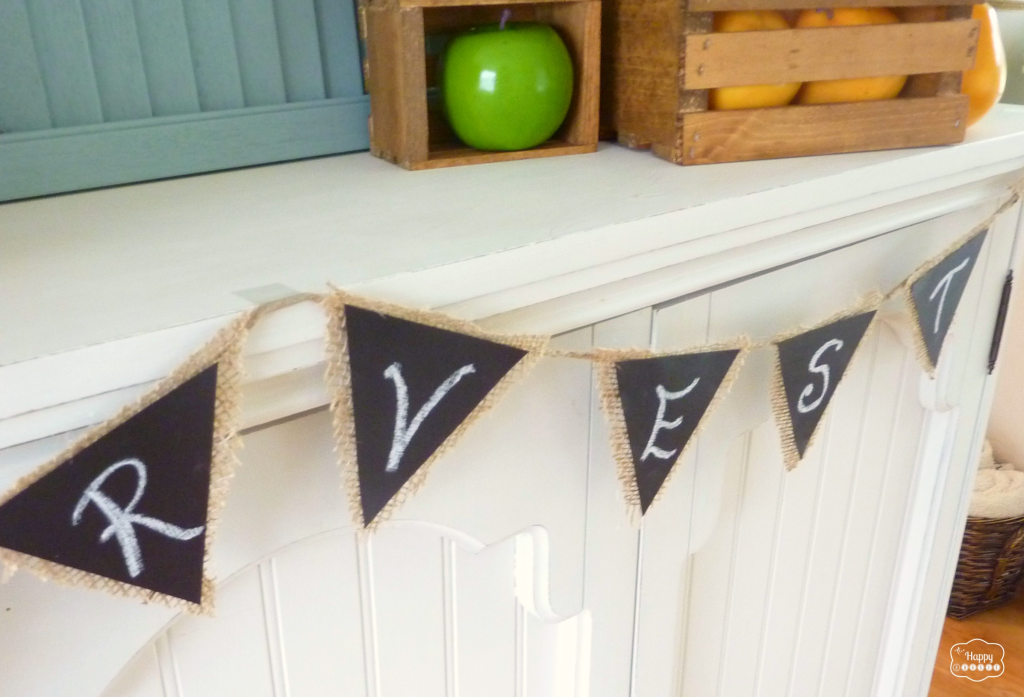 faux chalkboard and burlap bunting for early fall harvest mantel at thehappyhousie