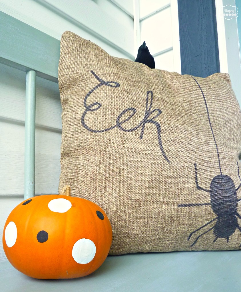 DIY sharpie pillow and polka dot pumpkins at thehappyhousie