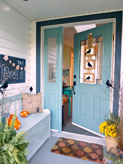 Halloween Front Porch at The Happy Housie