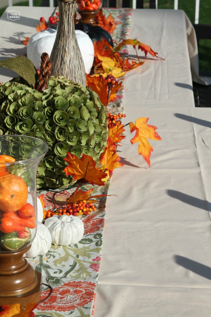HappyThanksgiving Tablescape at thehappyhousie
