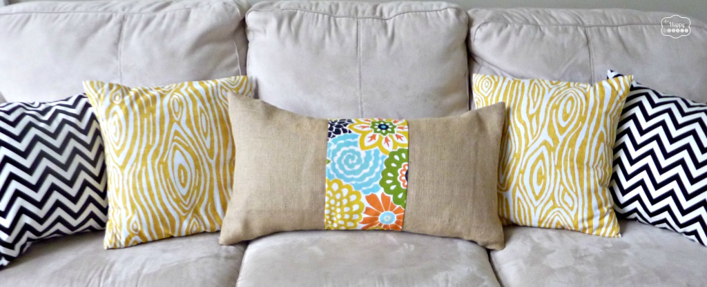 burlap and floral fabric strip pillow diy at thehappyhousie