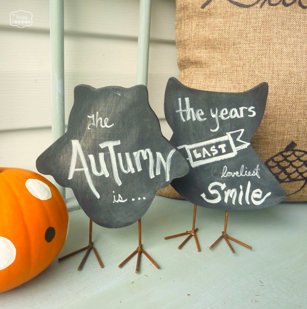 fall chalkboard projects for front porch at thehappyhousie