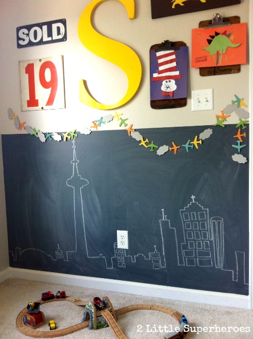 kids-bedroom-chalkboard-wall