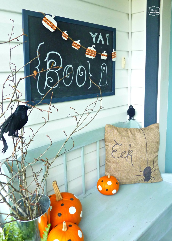 polka dot pumpkins and crows on Halloween Front Porch at thehappyhousie