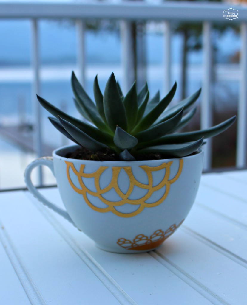 gold decoupaged succulent planter in a mug at thehappyhousie #MSholiday