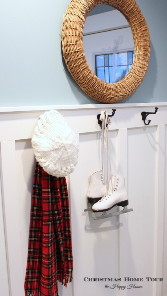 The Happy Housie Christmas Home Tour entry hall hooks