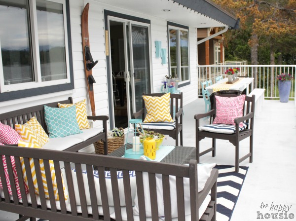 Summer House Tour at The Happy Housie Deck  4