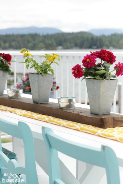 Summer House Tour at The Happy Housie Deck  8