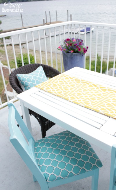 Turn Thrift Store Dining Chairs into Outdoor Chairs at The Happy Housie 1