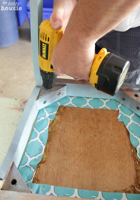 Turn Thrift Store Dining Chairs into Outdoor Chairs at The Happy Housie reattaching upholstered seats