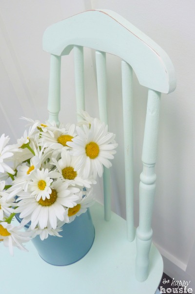 Homemade Chalky Paint Free Chair Makeover in Mint by The Happy Housie for Just a Girl and Her Blog 1