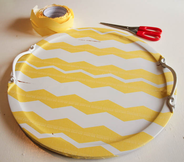 Quick & Easy DIY Painted Outdoor Serving Tray at thehappyhousie.com-2