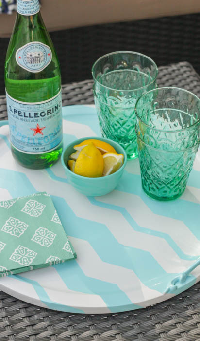 Quick & Easy DIY Painted Outdoor Serving Tray at thehappyhousie.com-7