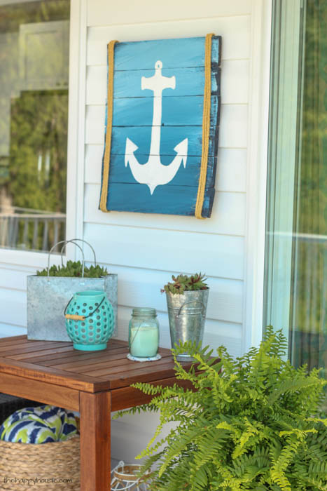 You have to check out this beautiful lakefront deck tour- so many colorful summery touches-2