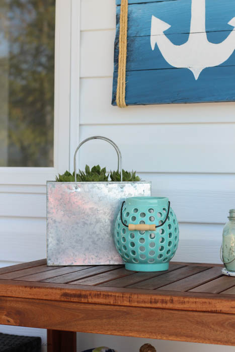 You have to check out this beautiful lakefront deck tour- so many colorful summery touches-9