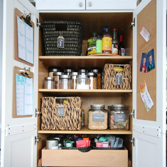https://www.thehappyhousie.com/wp-content/uploads/2016/02/square-How-to-Organize-Your-Pantry-and-Why-Even-Bother-with-Free-Printable-Shopping-List-and-Weekly-Meal-Planning-Sheets-at-thehappyhou.jpg
