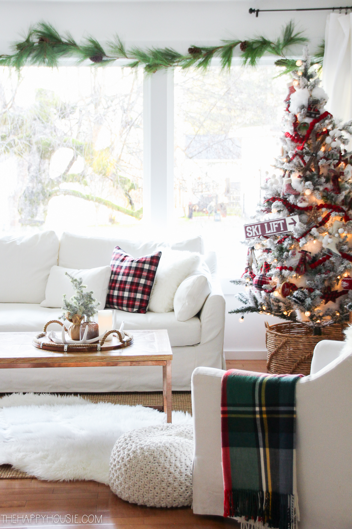 https://www.thehappyhousie.com/wp-content/uploads/2018/12/red-and-white-christmas-decorating-ideas-christmas-living-room-tour-at-the-happy-housie-39.jpg