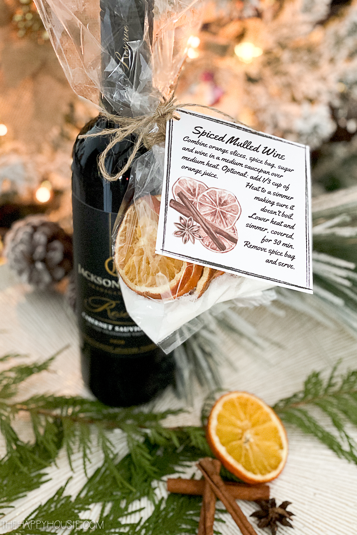 https://www.thehappyhousie.com/wp-content/uploads/2021/12/Spiced-Mulled-Wine-Gift-Idea-1.jpg