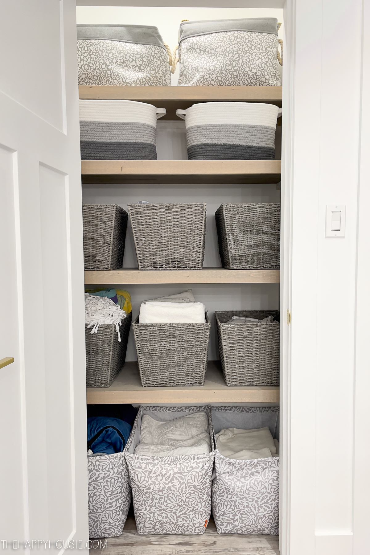 Linen Closet Organization | The Happy Housie